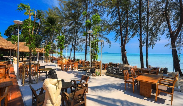 Villa Cha-Cha Krabi Beachfront Resort
