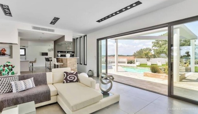 Villa Contemporaine 30km DE ST Tropez- Salle DE Cinema ET Fitness