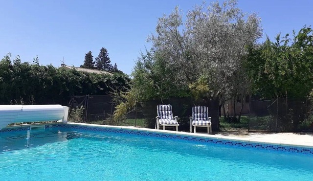 Villa de Campagne Avec Piscine et Jardin