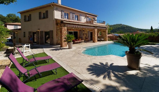 Villa de charme avec piscine chauffée, Jacuzzi et Sauna