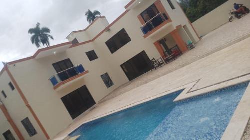 Villa florr valoy