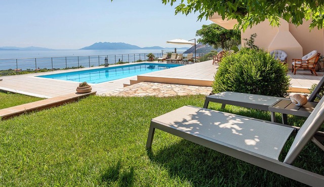 Villa Magnolia – Luxury Retreat with Private Pool and Stunning Sea View