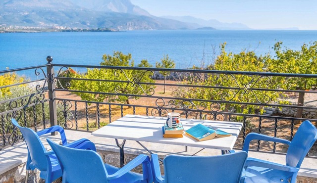 Villa Mulberry - Three Bedroom Villa, Sleeps 6