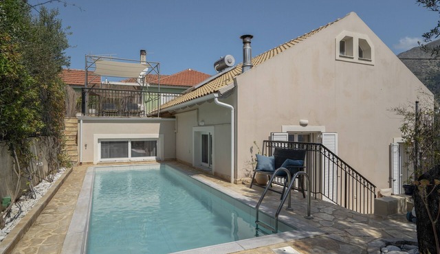 Villa 'Pilali' with Sea View, Wi-Fi and Air Conditioning