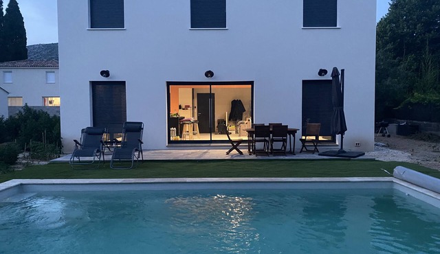 Villa Provençale Neuve Avec Piscine