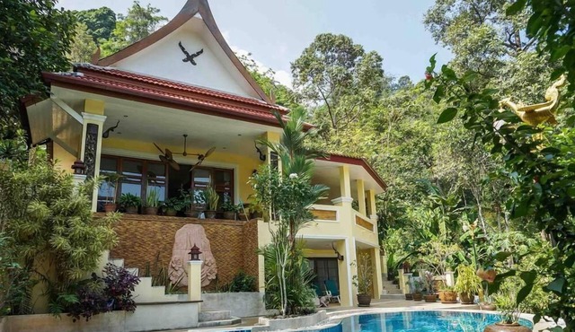 villa sawadee tropical Garden