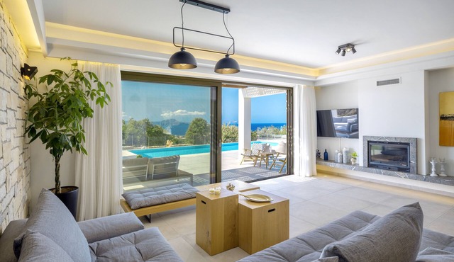 Villa Zenith RethymnoVillas Heated Pool