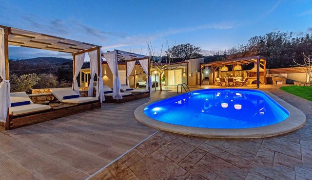 Villa4Dreams