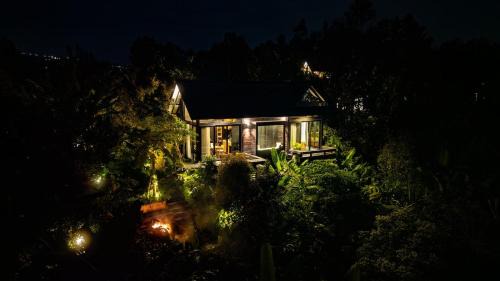 Wanagiri Cabin Wanara in Gitgit
