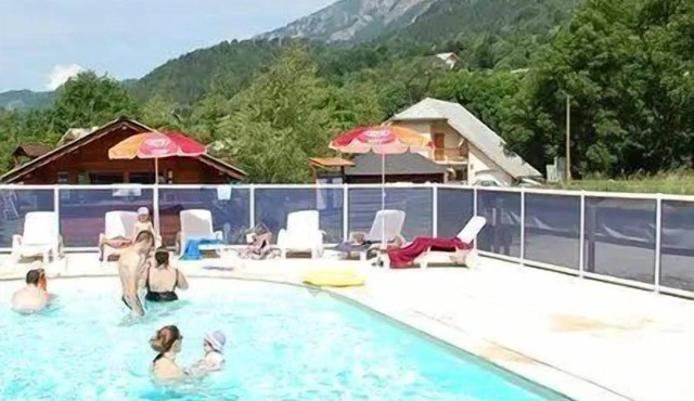 ZEcamping piscine chalet TV 25m2 6 pers