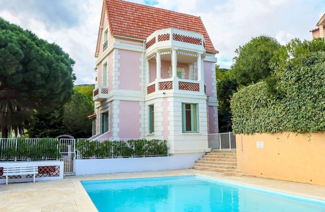 Castel Haussmann 