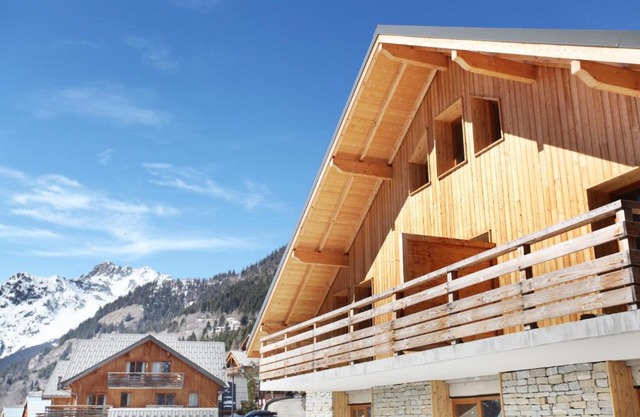 Résidence Le Crystal Blanc Pièces Personnes Vaujany 