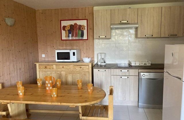 Two-room cabin residence ROUND POINT DES PISTES center station in Orcières Merlette - Alpes .