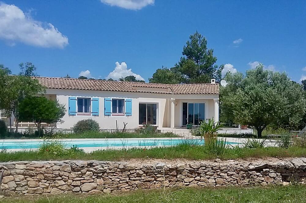 Entrecasteaux Villa | VILLA PARPAIOUNS