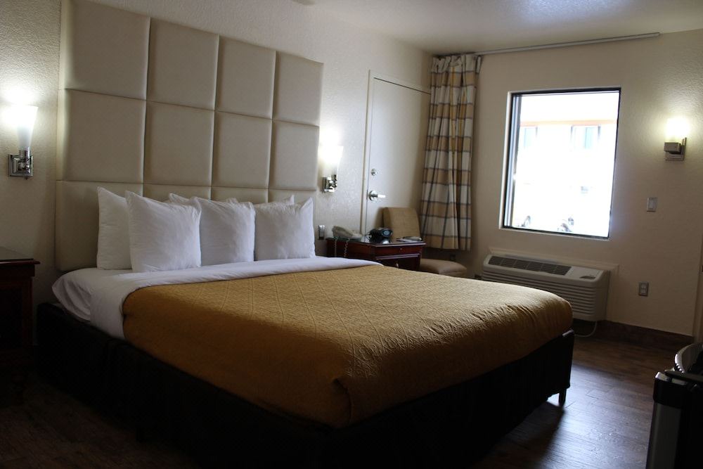 Photo of Bedroom in Florida City