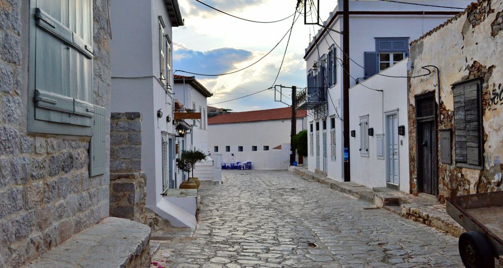 Photo of Buildings in idhra