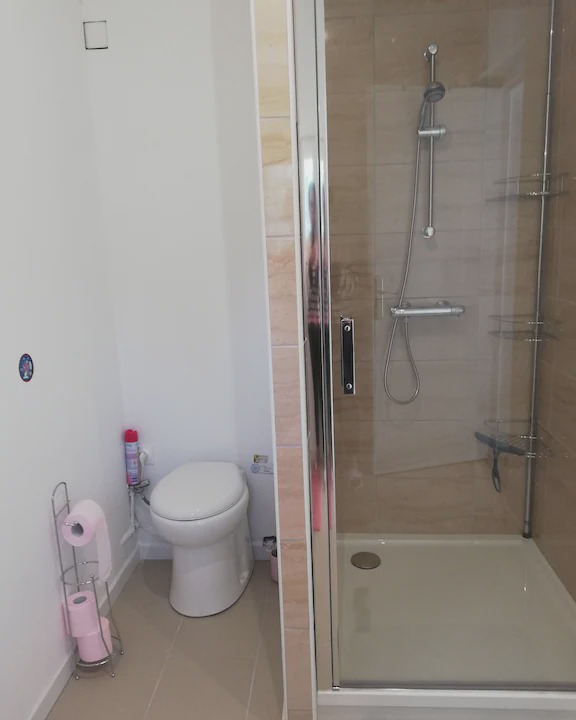 Photo of Bathroom in Neoules