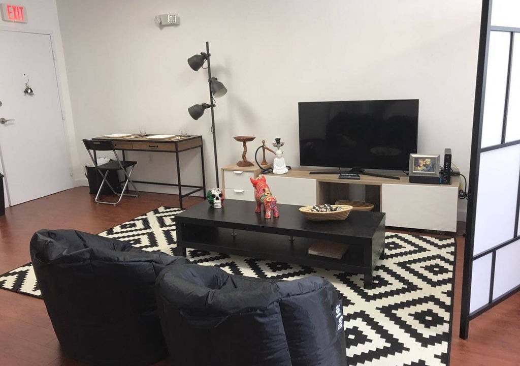 Photo of Livingroom in Midtown