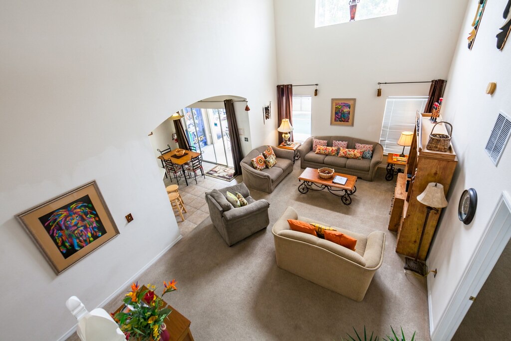 Photo of Livingroom in Seasons