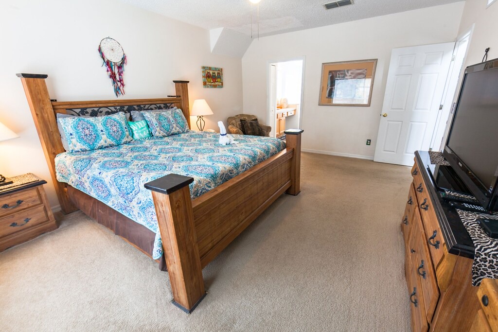 Photo of Bedroom in Seasons