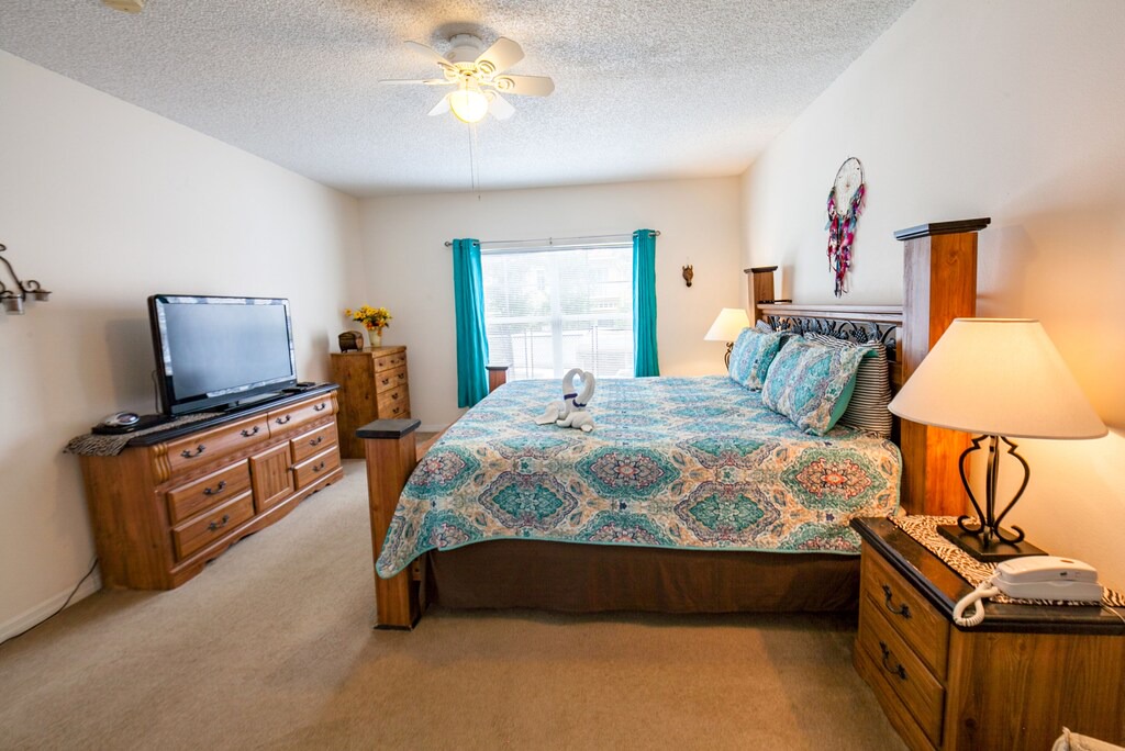 Photo of Bedroom in Seasons