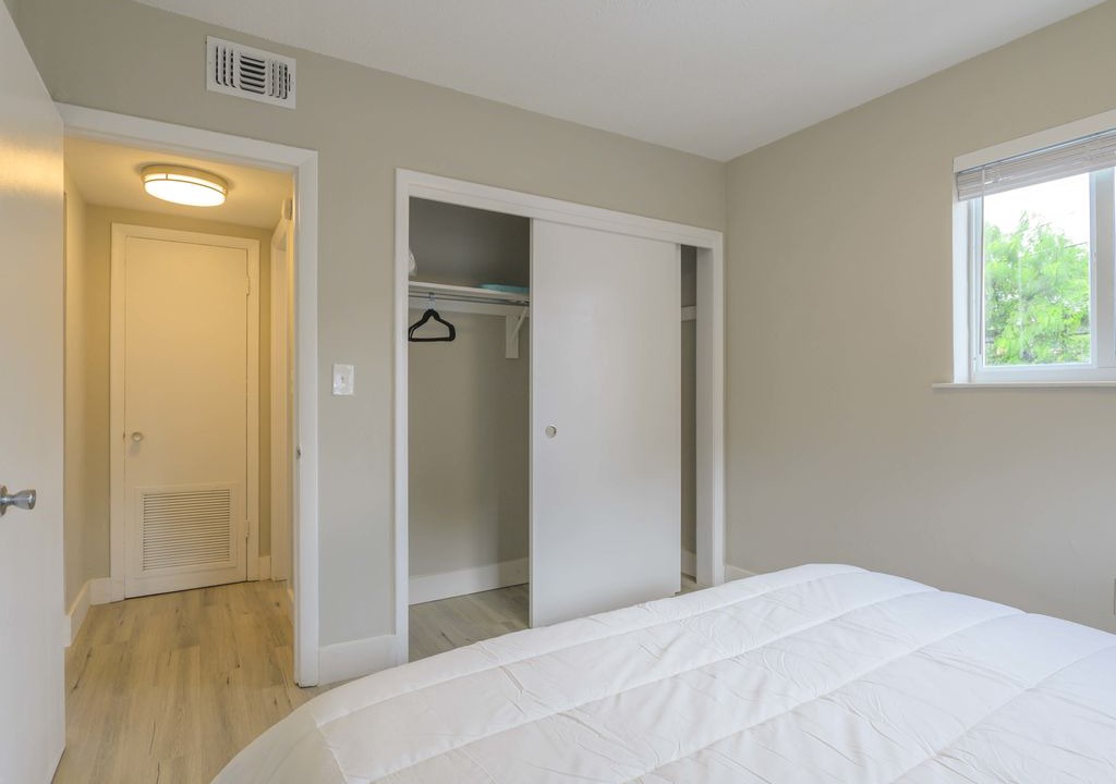 Photo of Bedroom in Midtown