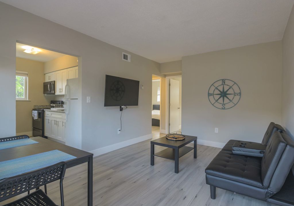 Photo of Livingroom in Midtown