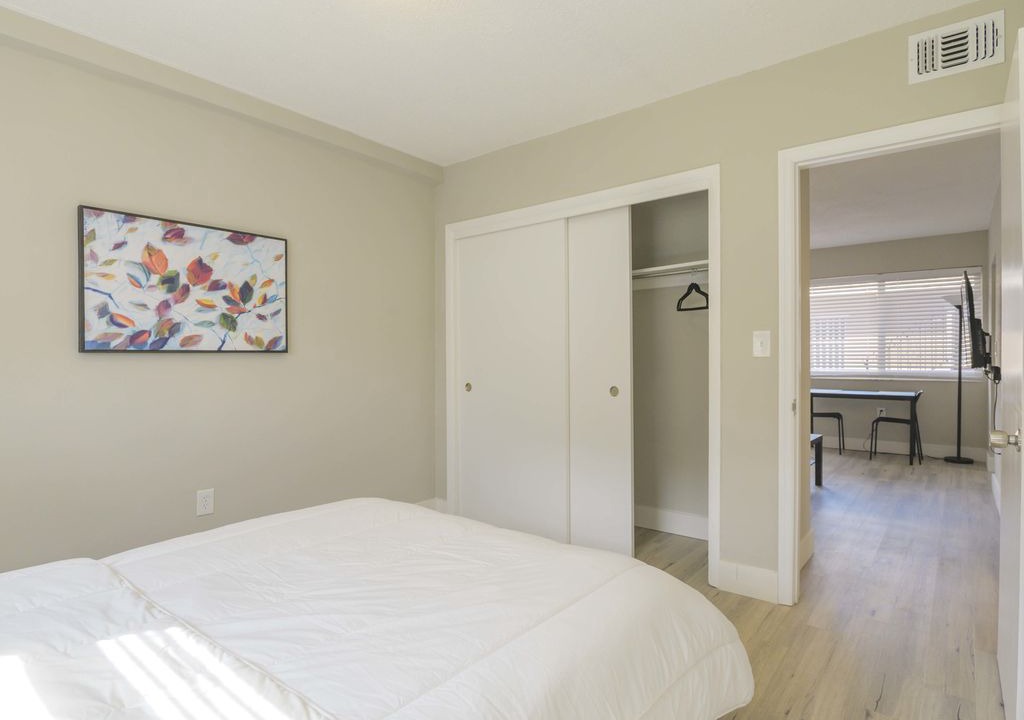 Photo of Bedroom in Midtown