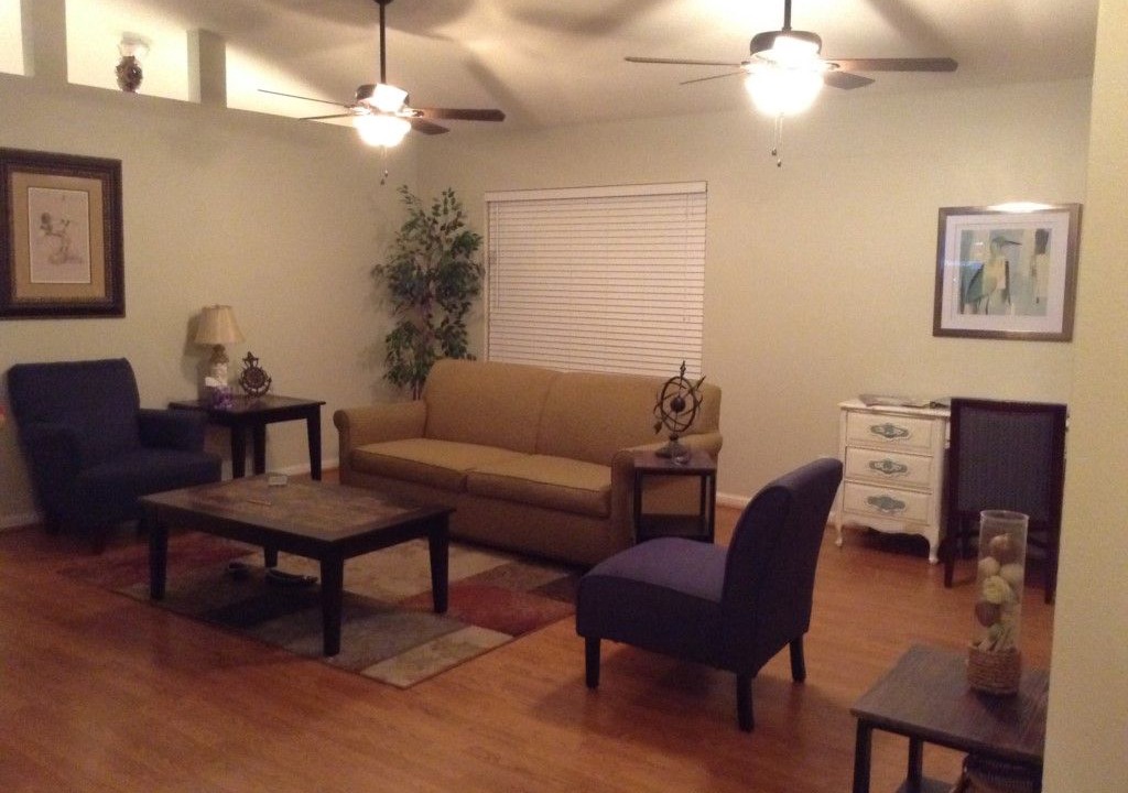 Photo of Livingroom in Weston Hills