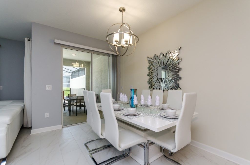 Photo of Livingroom in Briargrove