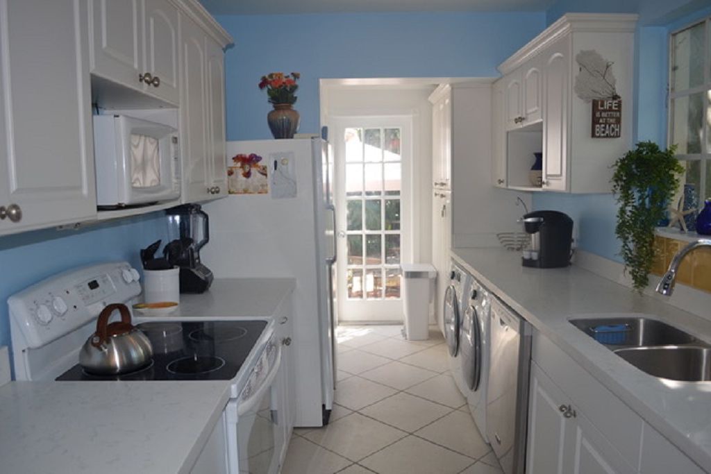 Photo of Kitchen in Northeast Coconut Grove
