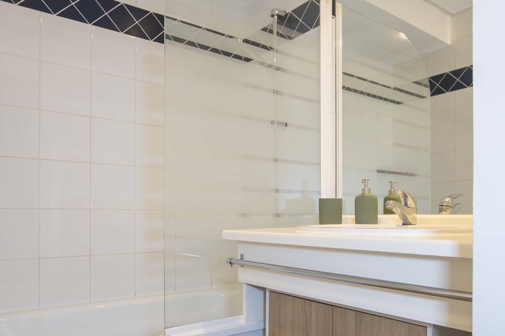Photo of Bathroom in Villette - Maisons Neuves