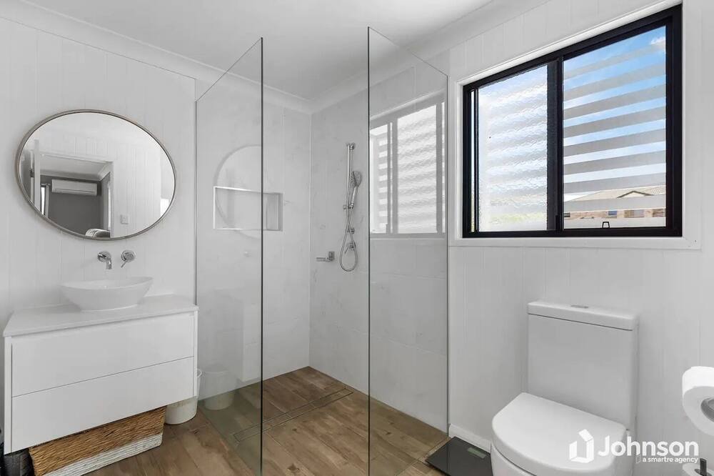 Photo of Bathroom in Pacific Pines