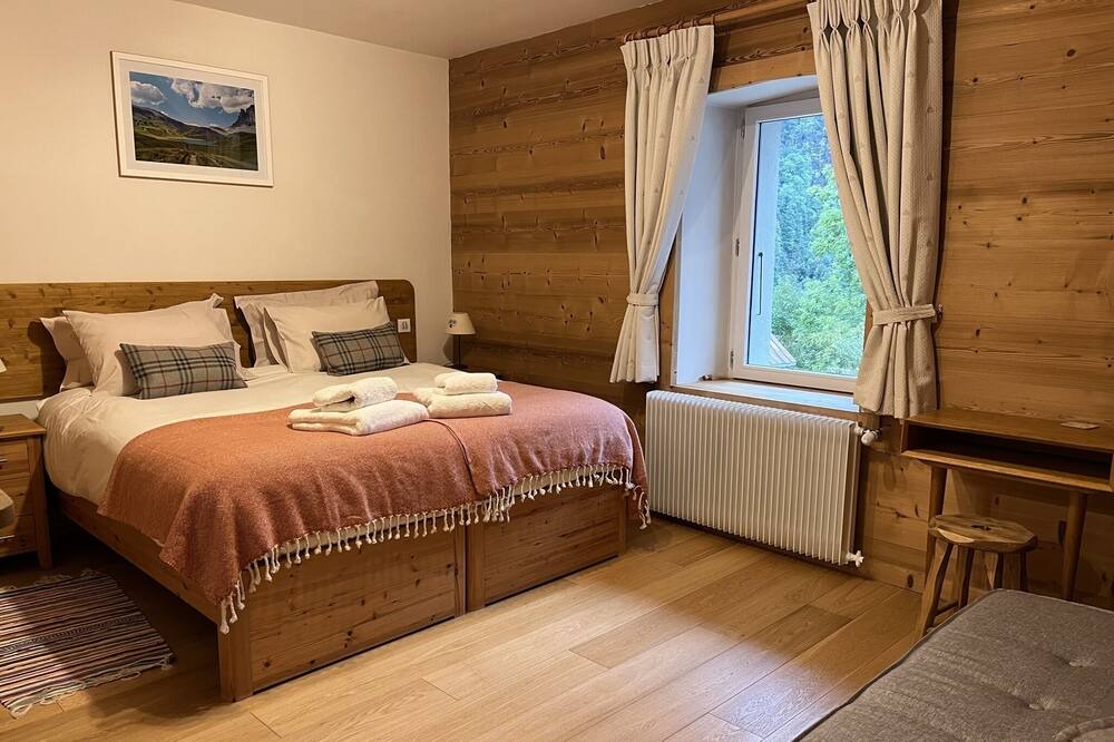 Photo of Bedroom in Sixt-Fer-a-Cheval