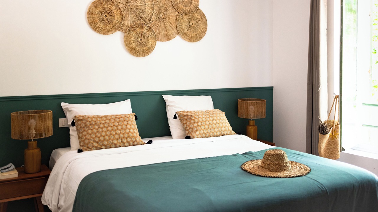 Photo of Bedroom in Meounes-les-Montrieux