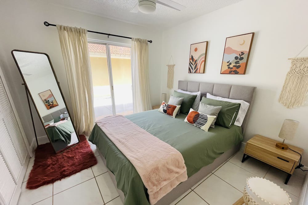 Photo of Bedroom in Richmond West
