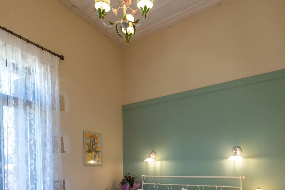 Photo of Bedroom in Drapanias