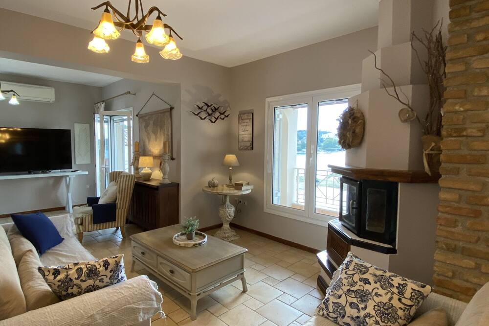 Photo of Livingroom in Porto Heli