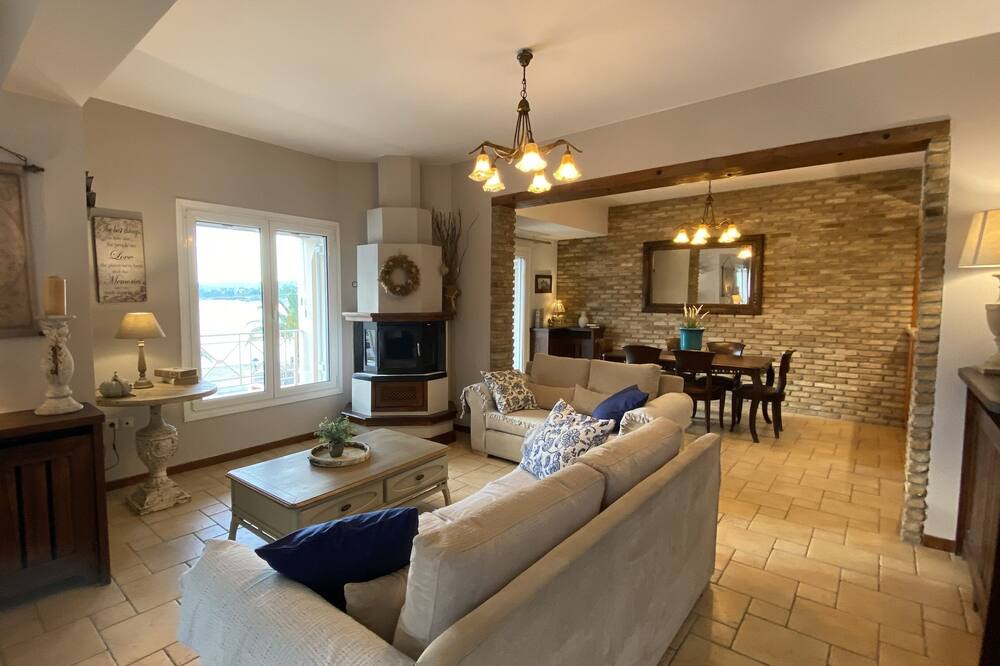 Photo of Livingroom in Porto Heli