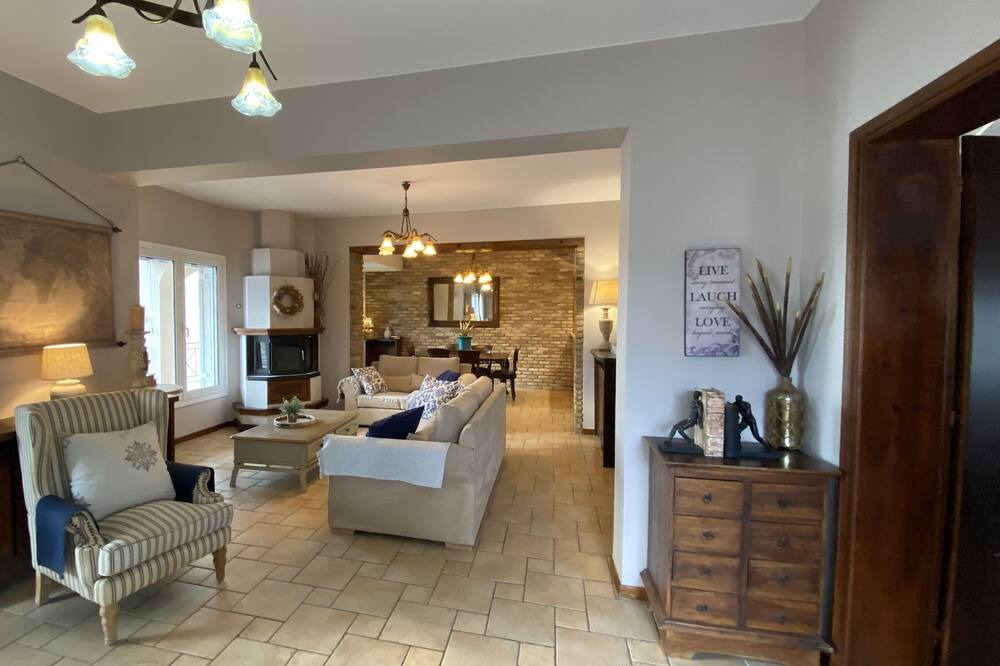 Photo of Livingroom in Porto Heli