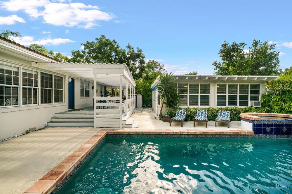 Photo of Outdoor in Miami Shores