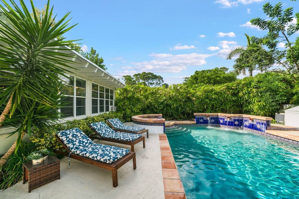 Photo of Outdoor in Miami Shores