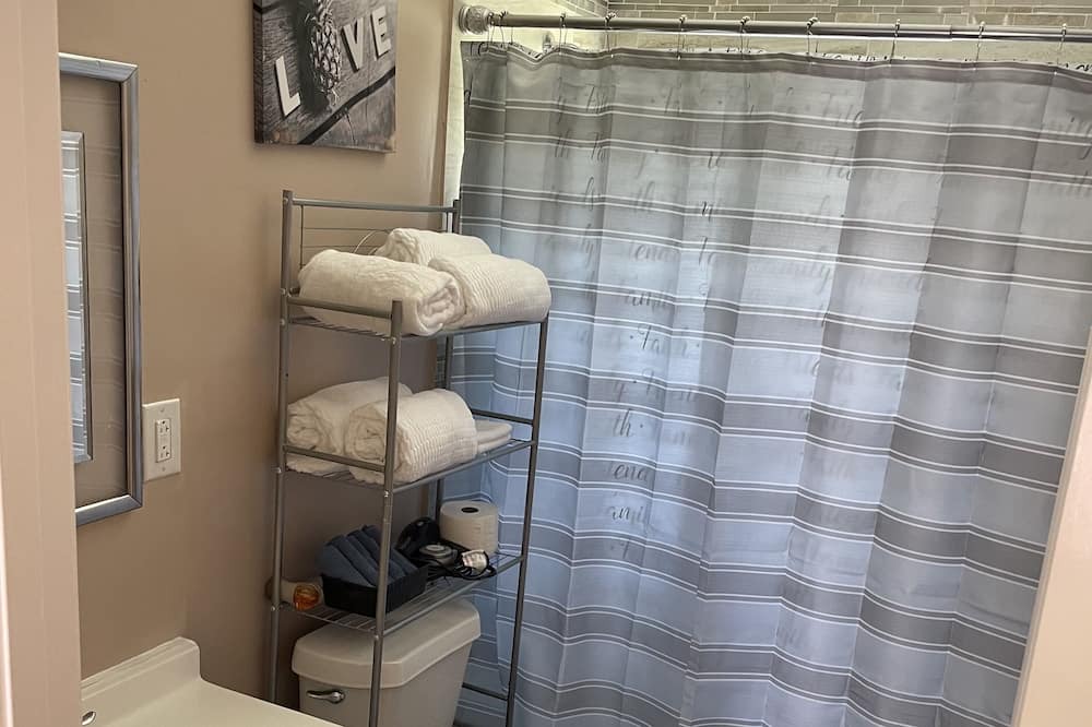 Photo of Bathroom in Pine Hills
