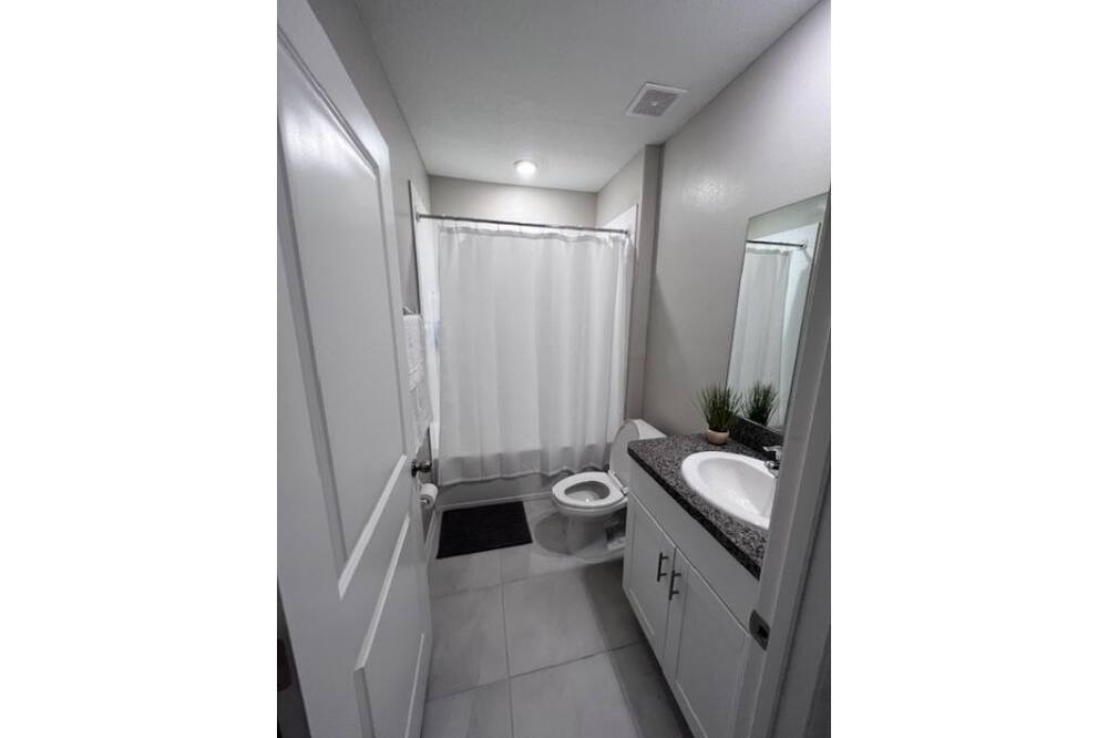 Photo of Bathroom in Plant City