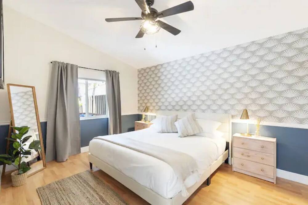 Photo of Bedroom in Richmond West