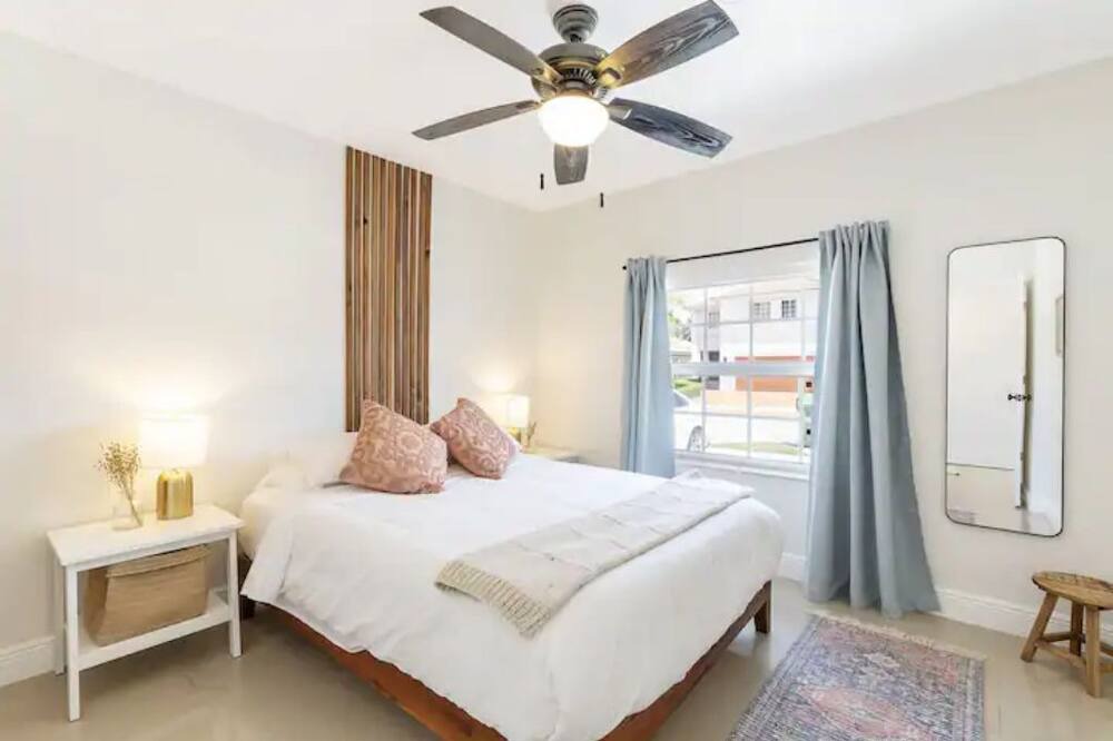 Photo of Bedroom in Richmond West