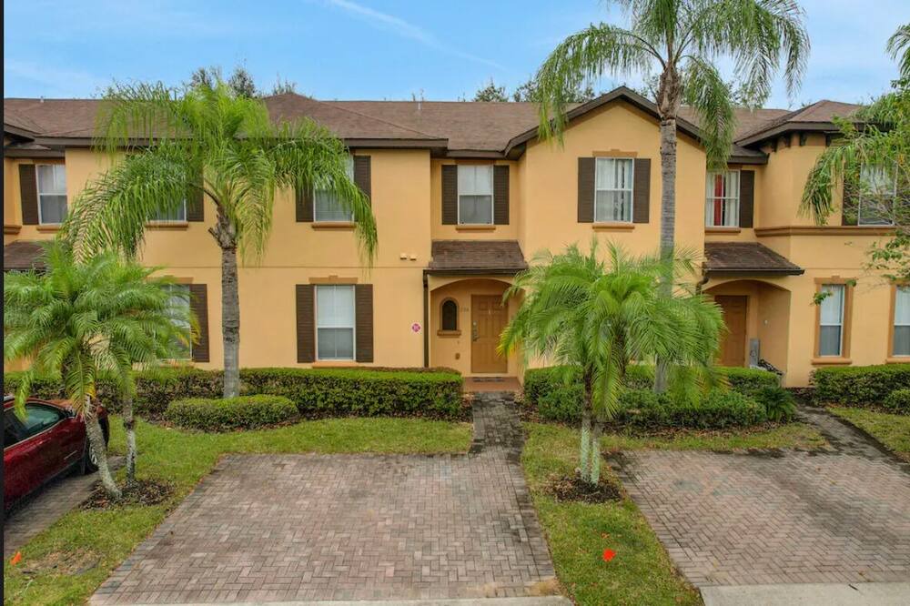 Photo of Outdoor in Regal Palms