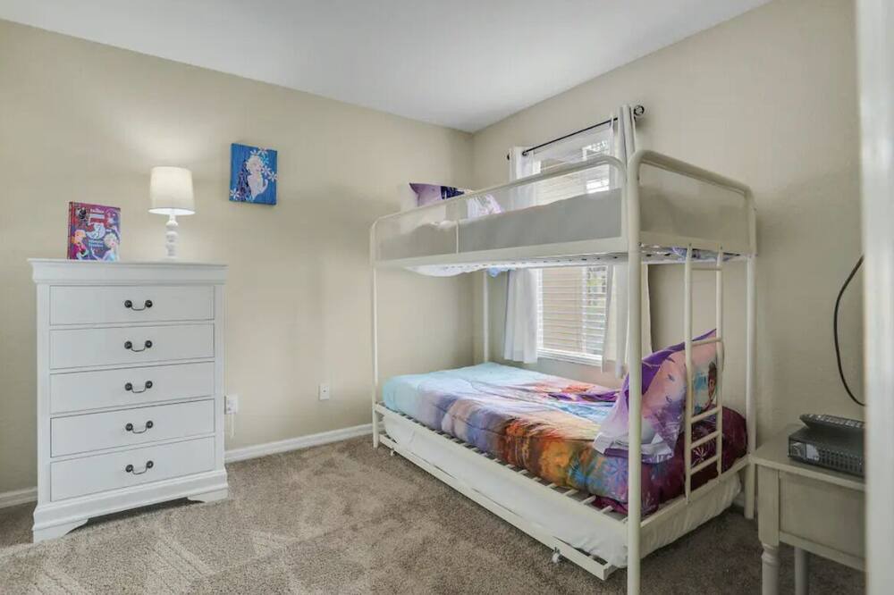 Photo of Bedroom in Regal Palms