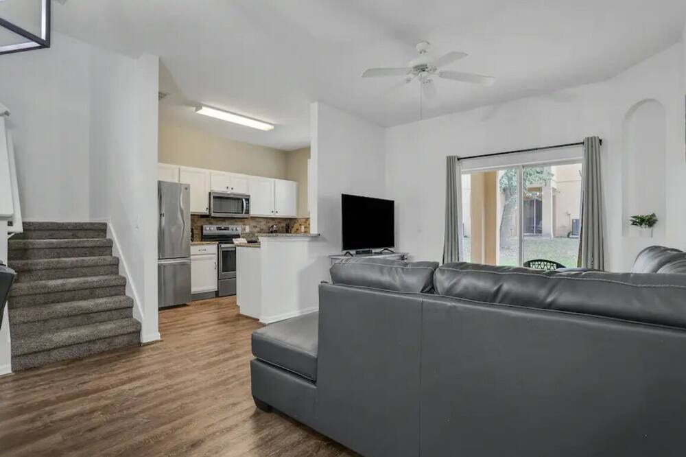 Photo of Livingroom in Regal Palms
