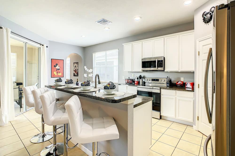 Photo of Kitchen in Trafalgar Village